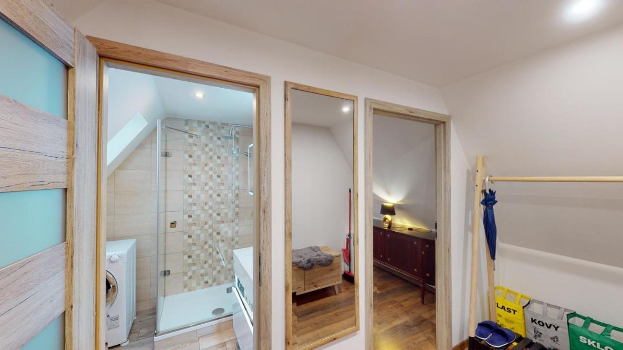 קרלובי וארי Apartman Atelier Vary V Nove Zrekonstruovanem Dome מראה חיצוני תמונה