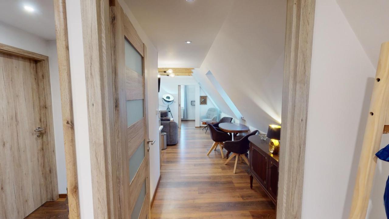 קרלובי וארי Apartman Atelier Vary V Nove Zrekonstruovanem Dome מראה חיצוני תמונה